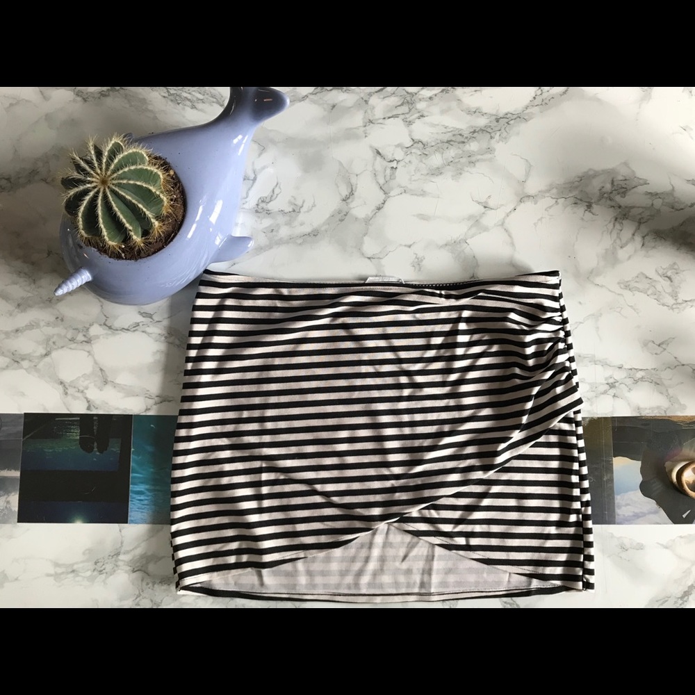 Black and white striped AMUSE mini skirt